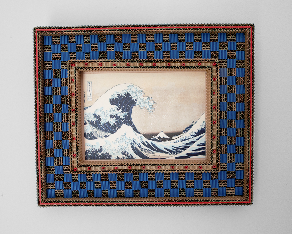 Handcrafted cardboard frame - Wave