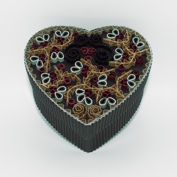 Handcrafted heart box - black