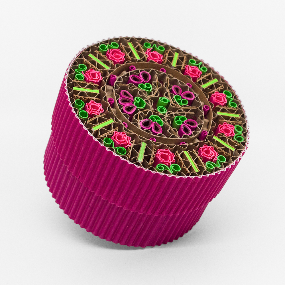 Handcrafted round box - pink